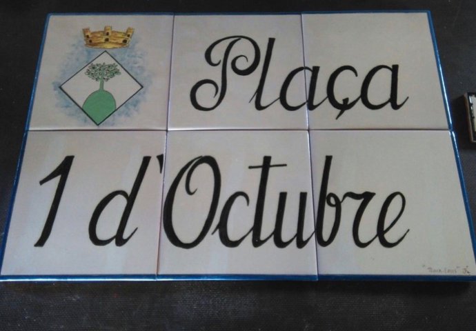 Plaça 1 d'Octubre a Vilagrasseta