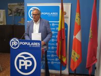 PP protesta por el "abuso" de Puente del Ayuntamiento como portavoz del PSOE