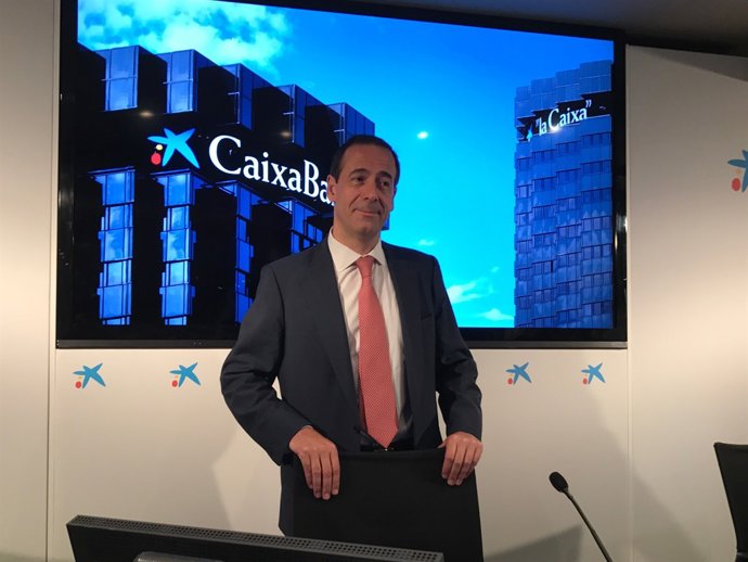 G.Gortázar en roda de premsa de resultats del primer semestre