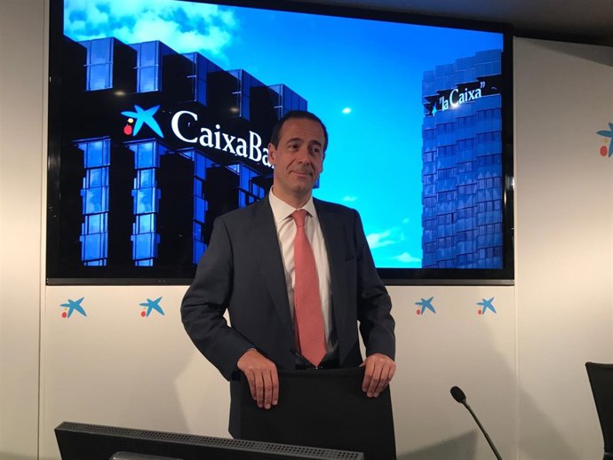 G.Gortázar en roda de premsa de resultats del primer semestre