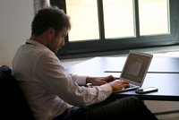 El salario bruto subió en C-LM un 0,5% en 2016, hasta los 20.048, según el INE