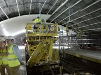 Los trabajos en la línea 5 de Metro se encuentran al 40 por ciento y se terminarán en los plazos previstos, según Rollán