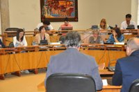 El PP rechaza con sus votos que el Parlamento gallego celebre un pleno extraordinario