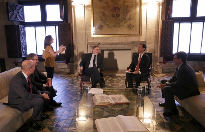 Cosco, APV y Consell mantienen una reunión