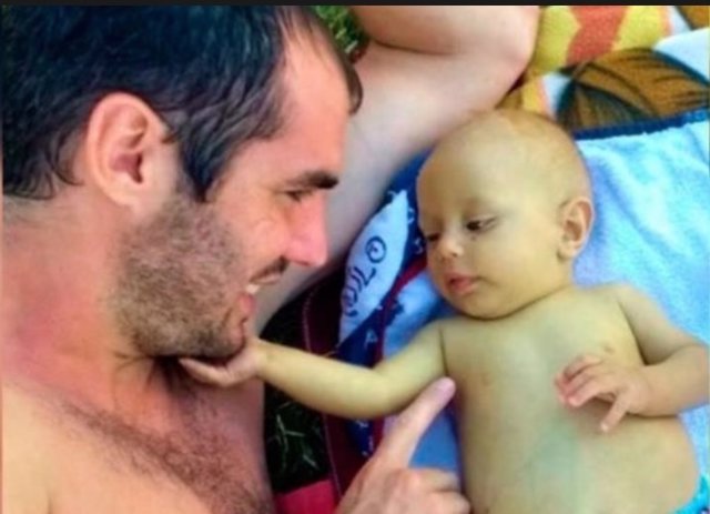 Un futbolista dej su carrera para donar parte de su hígado a su sobrino de 9 mes