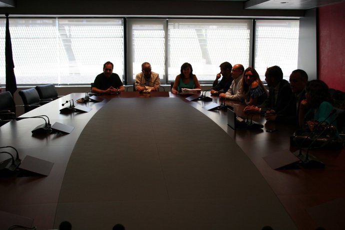 El comitè de treballadors i TMB es reuneixen per la desconvocatòria de vaga