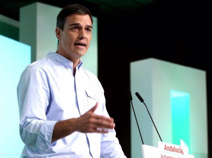 Pedro Sánchez interviene en el Congreso del PSOE-A