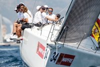El rey Felipe comienza su entrenamiento de cara a la Copa del Rey en la bahía de Palma