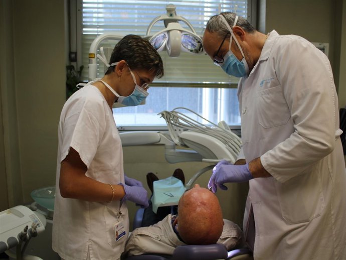 El Hospital Universitario La Paz Ofrece Al Paciente Con Cáncer Oral Atención Buc