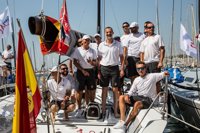 El rey Felipe afronta su primera jornada de regatas a bordo del Aifos