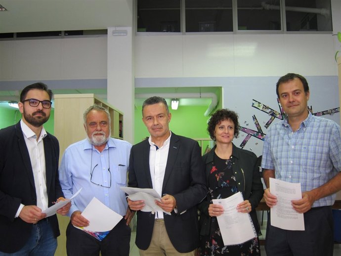 Ubis, Rubio, Escobar, Sanz y Fernández antes de iniciar su reunión