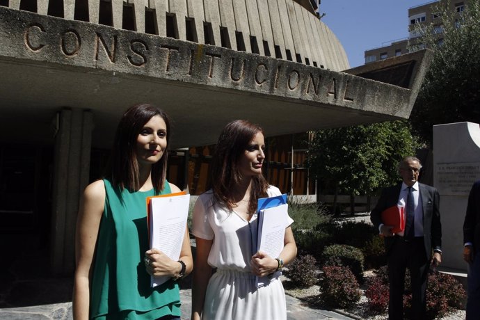 Andrea Levy y Lorena Roldán presentan recurso contra la Reforma del Parlament