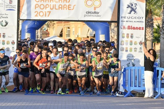 La carrera de Pulpí ha reunido a más de 300 deportistas.