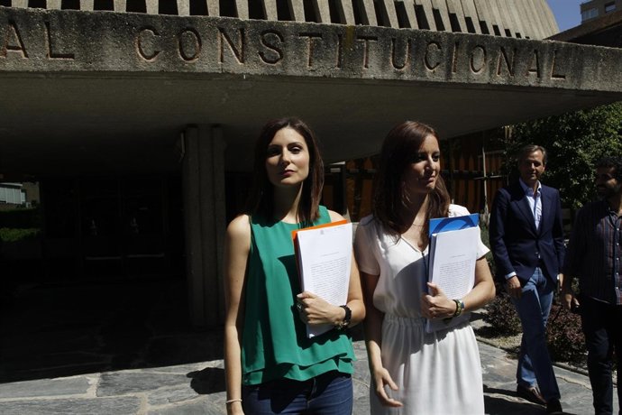 Andrea Levy y Lorena Roldán presentan recurso contra la Reforma del Parlament