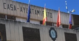 Fachada del Ayuntamiento de Moraleja de Enmedio