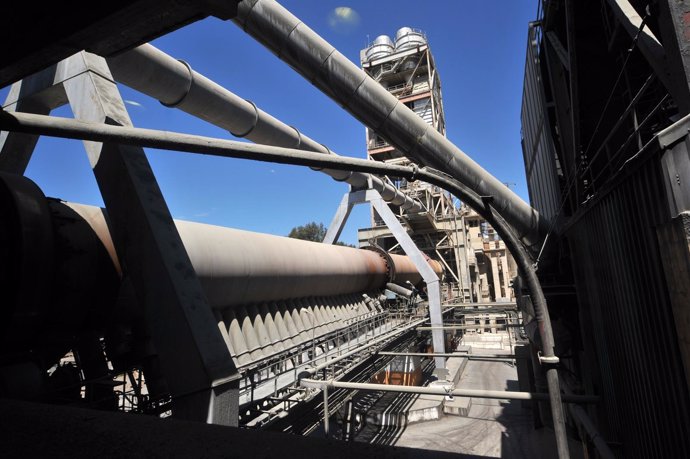 Horno de la factoría de Cementos Cosmos en Córdoba