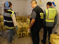 Siete detenidos e intervenidas tres toneladas de hachís en Granada y Cartagena