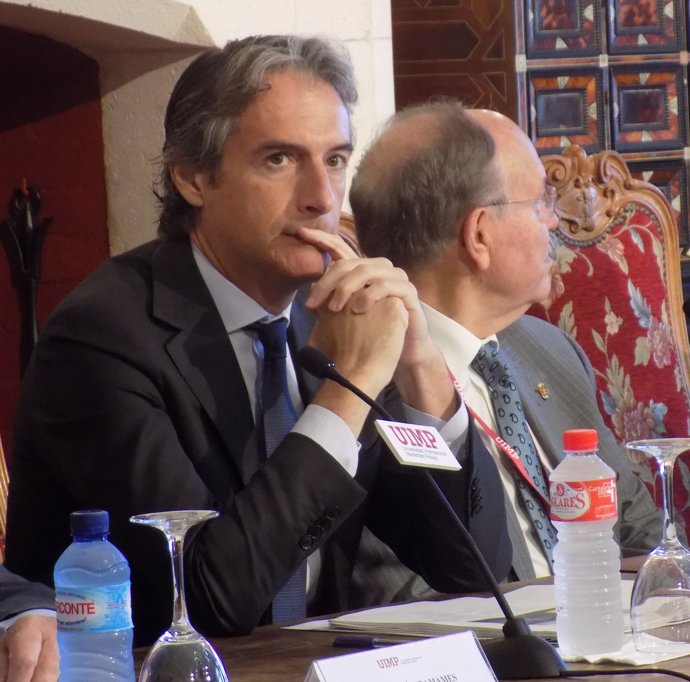 Iñigo de la Serna, ministro de Fomento, en Santander, en la UIMP