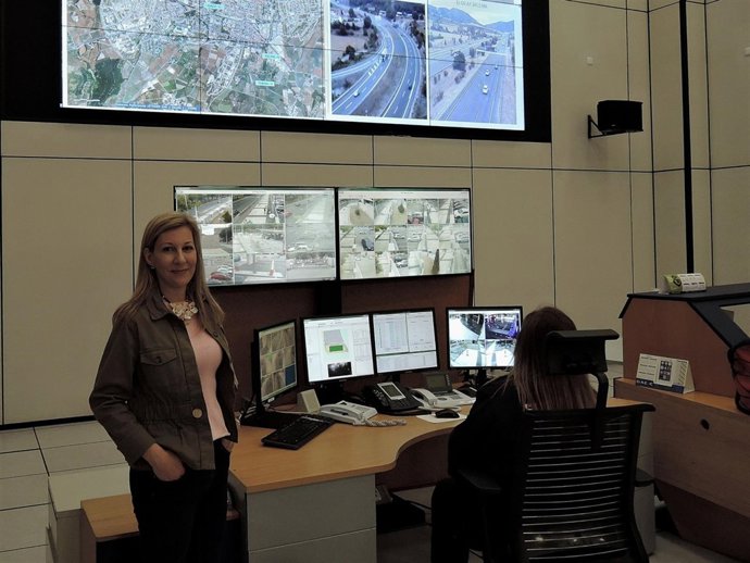    Eva García Sáenz De Urtubi Visita La Comisaría De Vitoria      