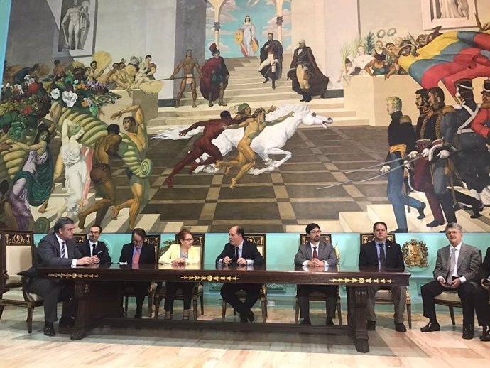 Reunión de embajadores con diputados venezolanos