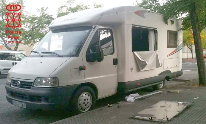 Daños en la caravana donde se produjo el robo