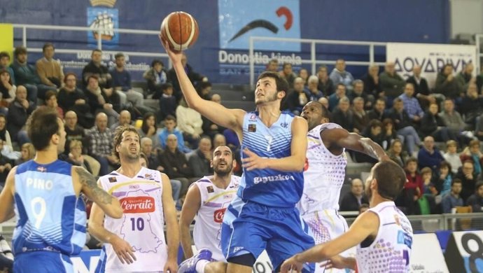 Xabier Oroz renueva por el Gipuzkoa Basket