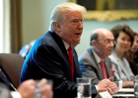 Trump estudia abrir una investigación sobre prácticas comerciales "injustas" por parte de China