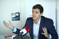 Ciudadanos asegura que si los diputados tuvieran libertad de voto la gestación subrogada saldría adelante en España