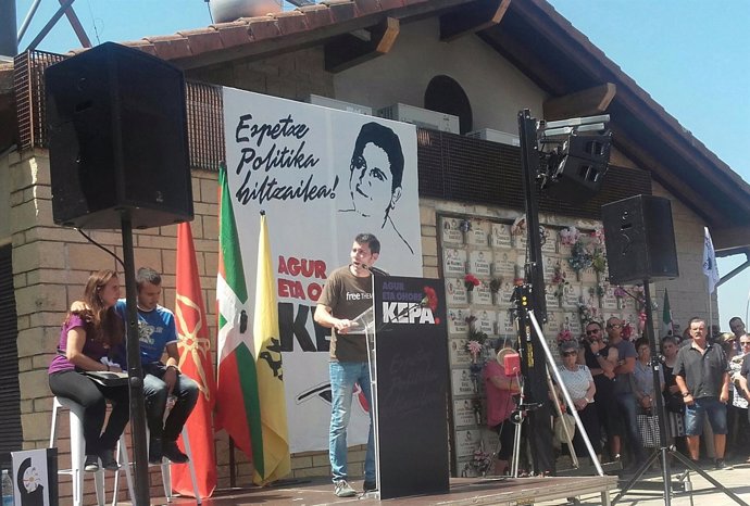 Arkaitz Rodríguez en el acto de despedida de Kepa del Hoyo