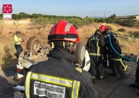 Un fallecido y un herido grave tras salirse de la vía y volcar un vehículo en la AP-7 en Vila-real