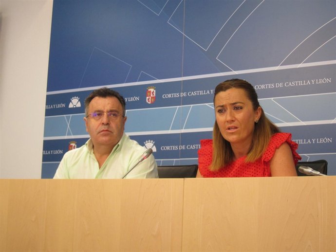     Benito (I) Y Barcones (D)                           