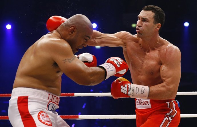  Vladimir Klitschko Vence Por Ko A  Alex Leapai, Boxeo