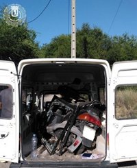 Detenido en Hortaleza un hombre que transportaba una motocicleta robada en una furgoneta