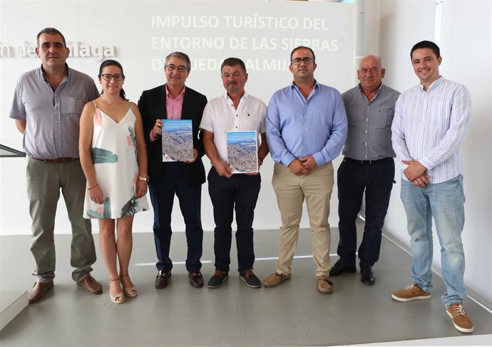 Plan sierras tejeda y almijara alcaldes siete municipios axarquía y Diputación