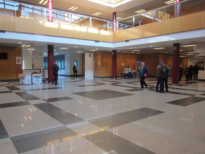 Hall principal del Hospital Clínico de Santiago