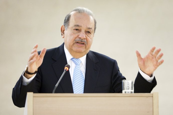 Mexican telecommunications and retail tycoon Carlos Slim Helu delivers his speec