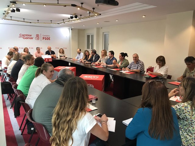 Comisión Ejecutiva Regional del PSOE, presidida por Pablo Zuloaga