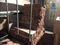 Desmantelada una fábrica de picadura tabaco en Alcalá de Guadaíra (Sevilla)