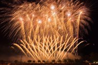 Mil kilos de pólvora para homenajear a la Ruta del Bakalao