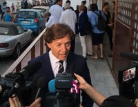 Lete visita la capilla ardiente de Ángel Nieto