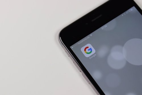 Google now feed smartphone historial de búsqueda