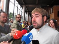 Ripa (Podemos) ve la propuesta de IU sobre Salario Social "interesante" pero debe matizarse jurídicamente