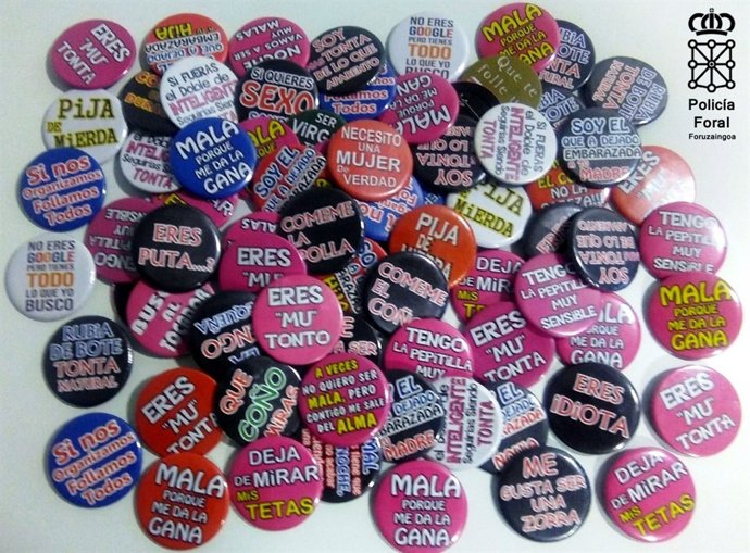 Chapas incautadas por la Policía Foral en Estella