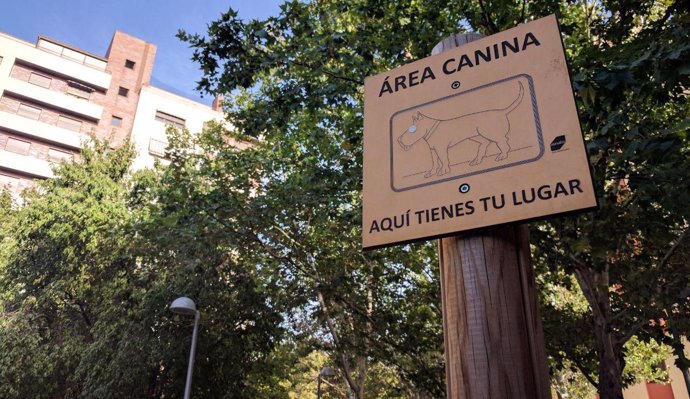 Imagen de una de las áreas caninas en Madrid