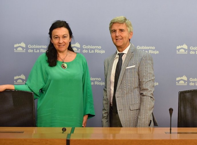 Rodríguez Osés y Lorente antes de presentar 'La Rioja de cuento'