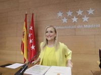 Cifuentes niega “alarmismo” sobre la 'turismofobia' e insta a Colau a trabajar contra incidentes que “no son aislados”