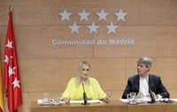 Cifuentes insta a Cs a "actuar con coherencia" y reactivar el proyecto del PP sobre limitación de mandatos