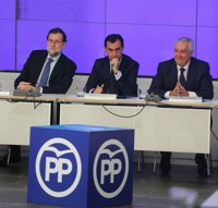 Arenas dice que Rajoy está "legitimado" para repetir como candidato porque es "el líder indiscutible" del PP