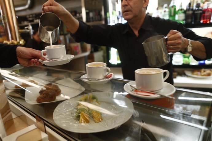 Trabajador, Trabajando, Camarero, Bar, Autónomo, Consumo, Cafetería, Café