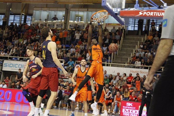 Moussa Diagne Fuenlabrada Barcelona Lassa